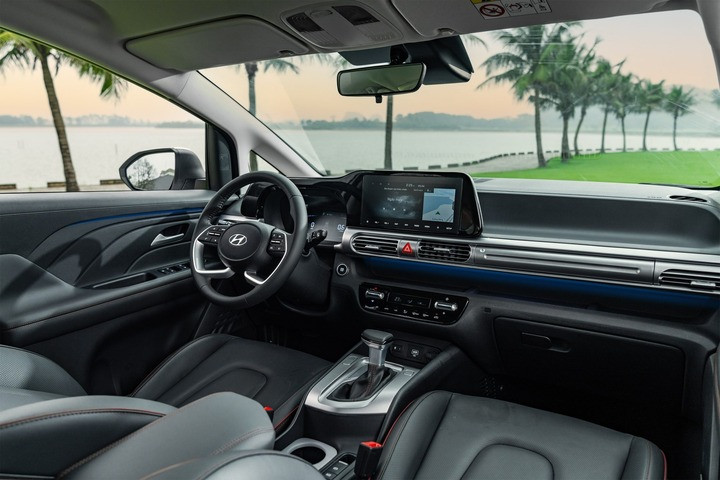 Chọn Hyundai Stargazer X hay Suzuki XL7 hybrid trong tầm giá 600 triệu đồng? - 3