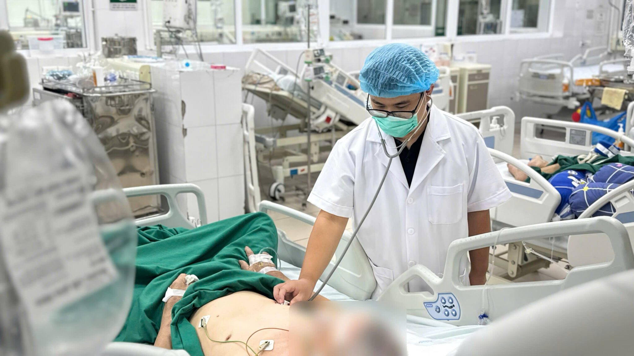 Nhiều ca cúm A diễn biến nặng, nguy cơ biến chứng tăng cao- Ảnh 2.
