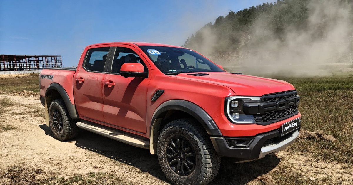 Ford Ranger trở lại với động cơ V6, giá Raptor tăng 149 triệu đồng
