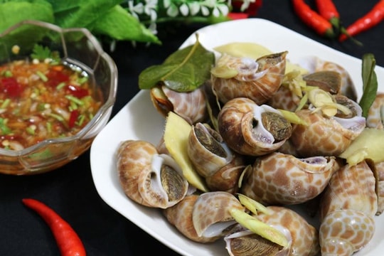 Ốc hương chấm sốt cay siêu ngon những ngày se lạnh