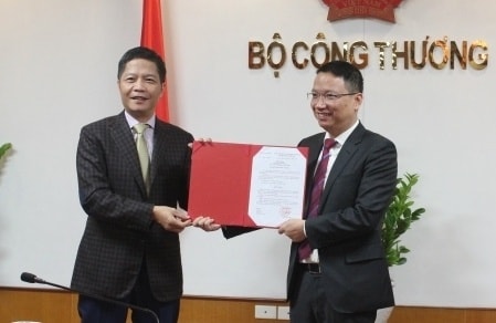 Bộ trưởng Công Thương Trần Tuấn Anh có hoạt động gì trong ngày 3 - 4/1?