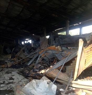 30 ki ốt chợ Cà Nhung cháy rụi trong đêm