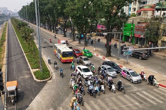 Ảnh: Toàn cảnh tuyến đường dành riêng cho người đi bộ và xe đạp dọc sông Tô Lịch