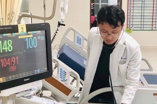 Cứu sống bé gái 11 tháng tuổi suýt bỏ mạng vì hóc xương cá