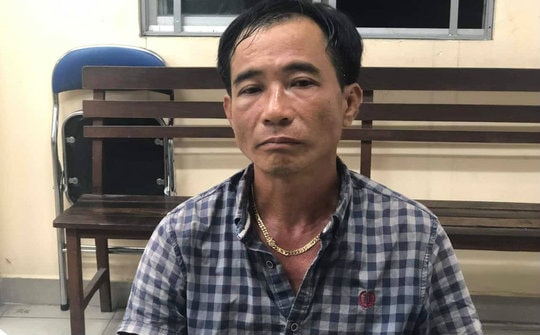 Bắt căp vợ chồng gắp tiền công đức và trộm điện thoại Vertu 42.000 USD của khách đến chùa