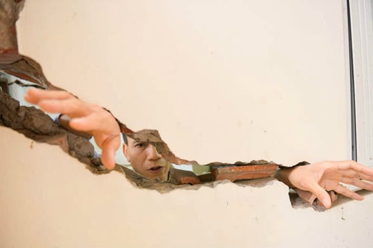 Ảnh: Hơn 80 ngôi nhà ở Hà Nội bị sụt, lún nghiêm trọng