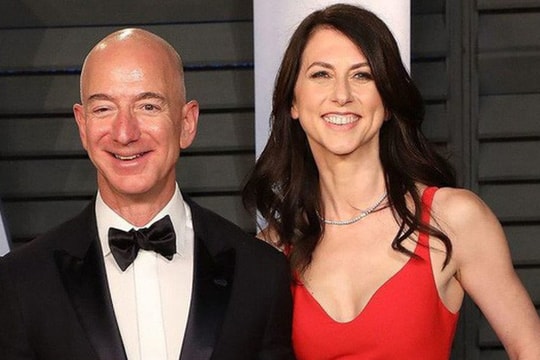 Ông chủ của Amazon Jeff Bezos vẫn là người giàu nhất hành tinh sau ly hôn