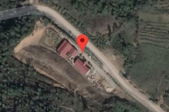 Phát hiện thi thể bé trai bị sát hại, chôn vùi dưới đống đất