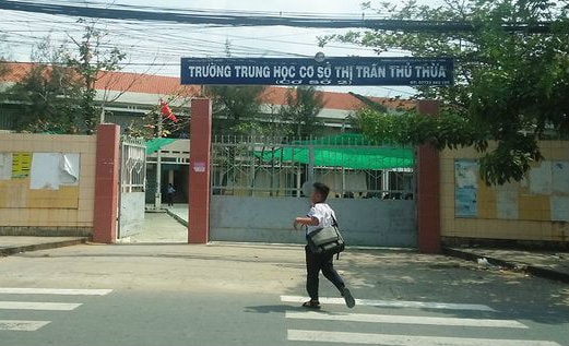 Hơn 20 học sinh lớp 8 hút Shisha trong lớp học