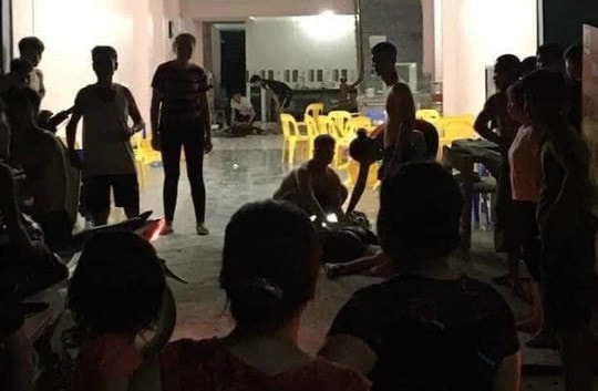 Hỗn chiến trong quán bia, 2 nam thanh niên tử vong