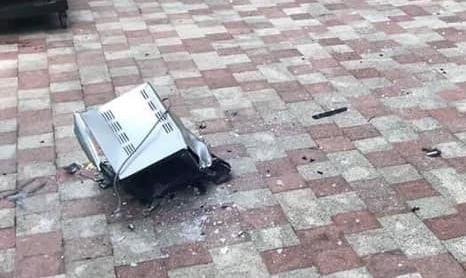 Người đàn ông Hàn Quốc biểu hiện bất thường, ném ti vi và lò vi sóng từ tầng 38 xuống