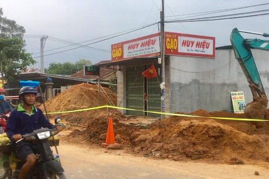 Đào cống thoát nước, nam công nhân bị đất vùi lấp tử vong