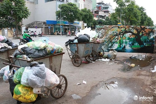 Ảnh: Cảnh tượng nhếch nhác trên "tuyến đường kiểu mẫu" của Thủ đô