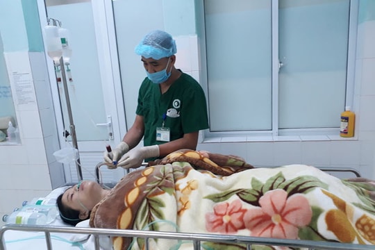 Cứu sống kịp thời sản phụ mang thai 24 tuần tuổi bị vỡ tử cung