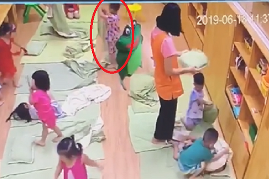 Vụ cô giáo mầm non đánh bé trai bầm mặt, rách môi: Phụ huynh cho con thôi học