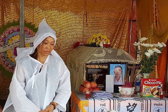 Đi chích cá sau mưa, nam sinh lớp 10 bị điện giật tử vong