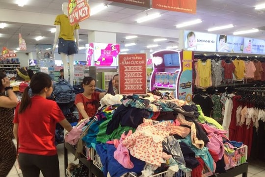 Doanh nghiệp may mặc vẫn có thể phá sản dù Big C mở lại đơn hàng?