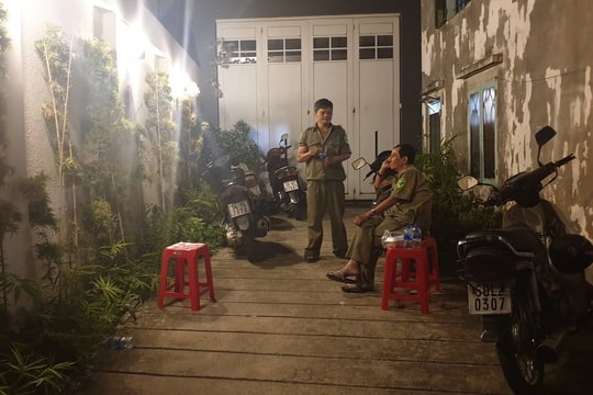 Cháy phòng trọ khoá trái cửa, 2 bé trai ngạt khói tử vong thương tâm