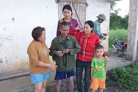 Cứu sống người đàn ông bị rơi xuống giếng hoang