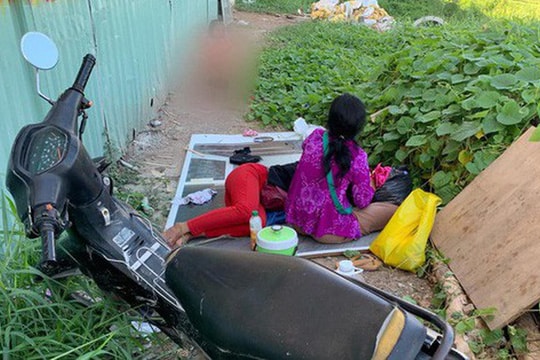 Hình ảnh 2 người phụ nữ nằm đếm tiền, “chăn dắt” trẻ em và nhóm giả tu hành đi ăn xin gây phẫn nộ