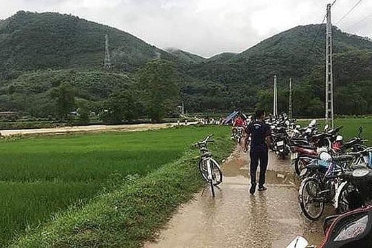 Đã tìm thấy thi thể nạn nhân bị lũ cuốn khi đi bắt cá