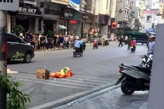 Cắt cổ tay tự sát bất thành, nam thanh niên nhảy lầu tử vong