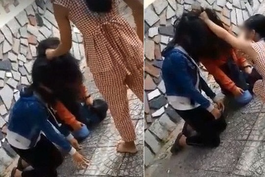 Nữ sinh ép bạn học quỳ gối rồi đánh đập dã man vì mâu thuẫn trên mạng xã hội