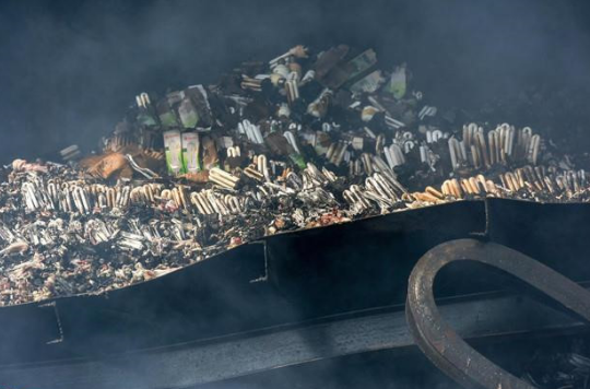 Sinh viên không nghỉ học qua dịp lễ 2/9 sau vụ cháy ở Công ty Rạng Đông