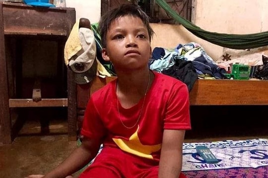 Công an thuê xe chở bé trai 13 tuổi đi lạc 300 km từ Kon Tum qua Đắk Lắk về nhà