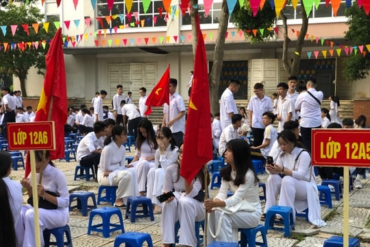 Ảnh: Hơn 24 triệu học sinh, sinh viên tưng bừng bước vào năm học mới