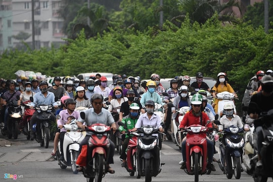 Ảnh: Phạm Hùng - Nguyễn Hoàng, nút giao bát nháo nhất phía Tây Hà Nội