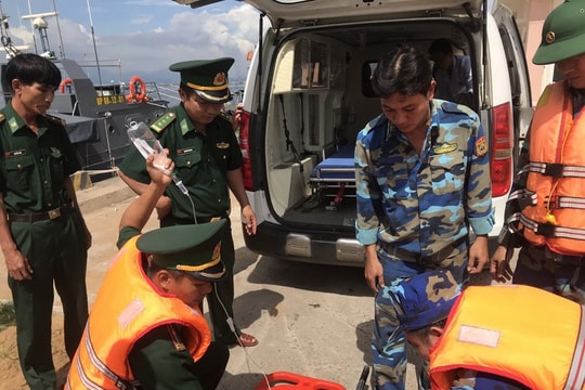 5 ngư dân ngộ độc cá trên biển, 1 người tử vong