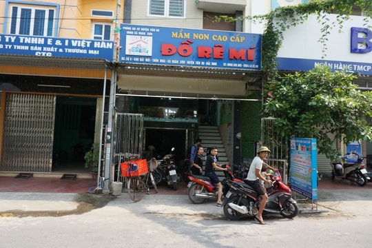 Đình chỉ cơ sở mầm non để xảy ra vụ bỏ quên cháu bé 3 tuổi trên xe đưa đón