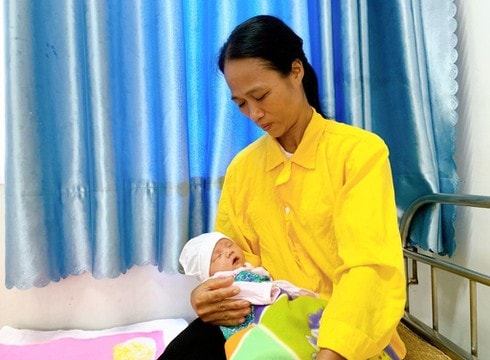 Cấp cứu thành công sản phụ bị viêm màng não, mang thai 37 tuần