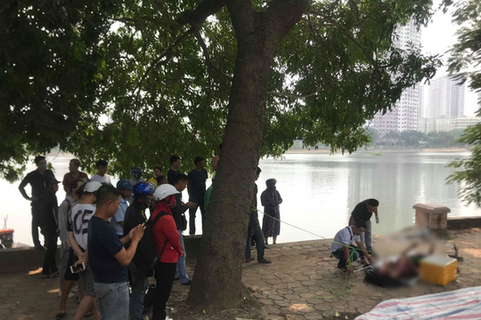Phát hiện thi thể nam thanh niên nổi dưới hồ Linh Đàm