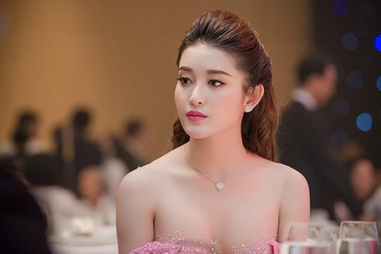 Á hậu Huyền My chia sẻ tình trạng mất ngủ kéo dài khiến fans lo lắng