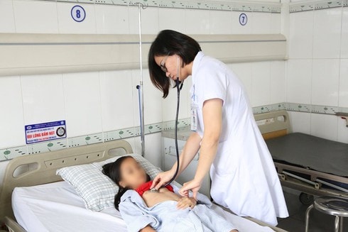 Can thiệp thành công cho bệnh nhi 8 tuổi mắc 2 dị tật tim bẩm sinh