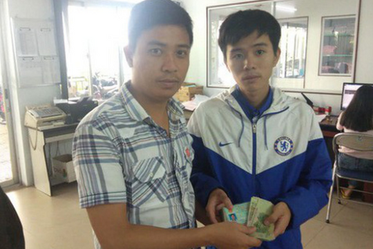 Hành động đẹp của nhân viên xe buýt được cộng đồng mạng khen ngợi