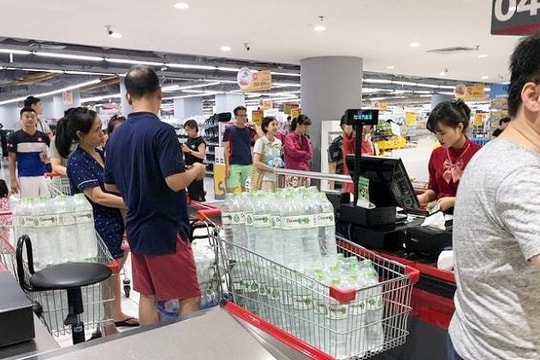 Chuyên gia: Không nên dùng nước khoáng, nước đóng chai nấu ăn