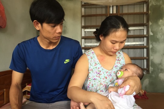 Xót thương bé gái 5 tháng tuổi khát sữa chống chọi với căn bệnh ung thư