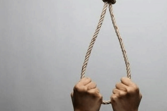 Phát hiện chồng treo cổ, vợ tử vong trong phòng ngủ