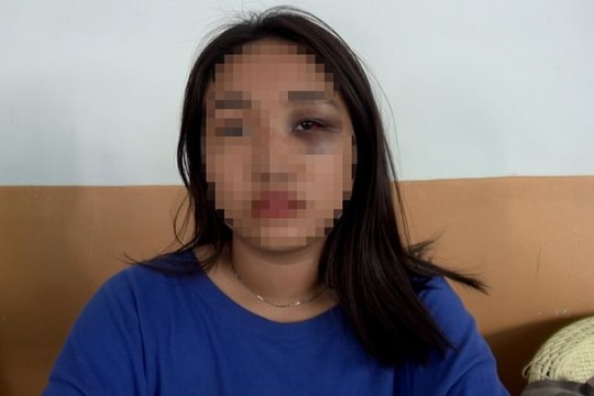 Nữ sinh 16 tuổi đòi tự vẫn vì bị bạn đánh hội đồng