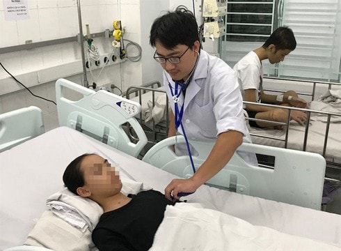 Bé gái ngưng tim, ngưng thở vì viêm cơ tim tối cấp được cứu sống ngoạn mục