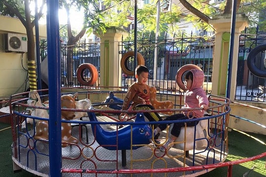 Hà Nội: Nhiều "bẫy" trò chơi nguy hiểm ở sân trường, khu vui chơi trẻ em