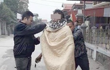 Người đàn ông tự tẩm xăng thiêu vì mâu thuẫn với vợ