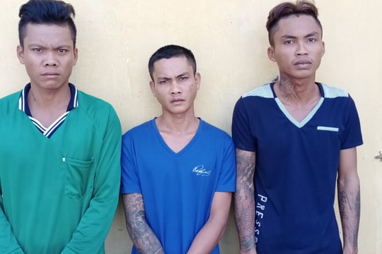 Bắt khẩn cấp 3 kẻ ném “bom xăng” trúng bé gái 5 tuổi