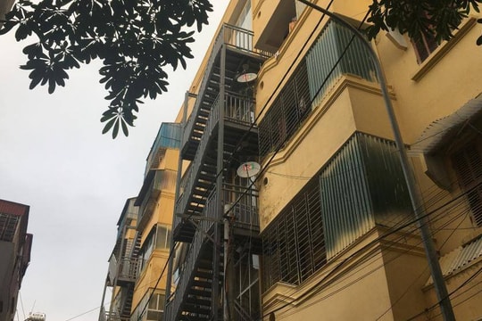 Nữ sinh viên mỹ thuật nhảy lầu tự vẫn