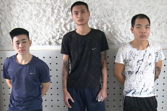 Bắt nhóm nhóm đối tượng lừa nhiều phụ nữ vào động mại dâm