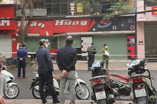 Bình khí phát nổ như bom, 2 người trọng thương