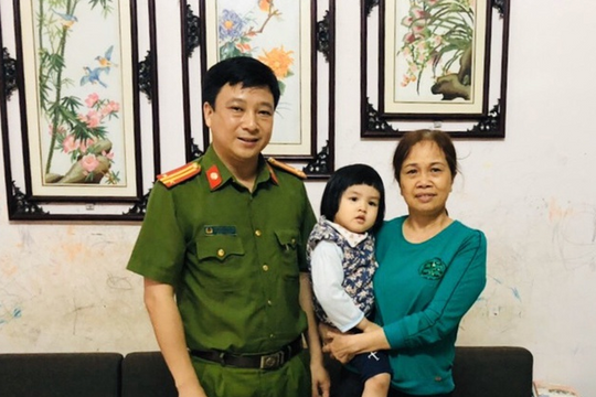 Đi kiểm tra chống dịch, phó công an huyện cứu sống bé gái bị đuối nước